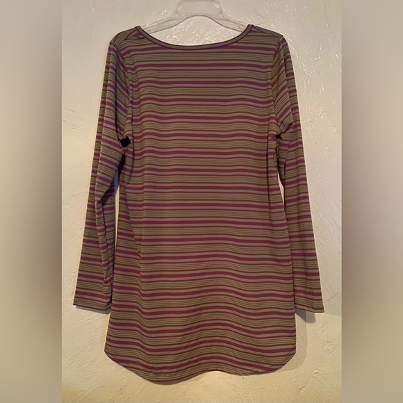 Lularoe Long Sleeve - Picture 2 of 2